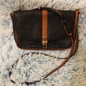 Michael Kors Crossbody